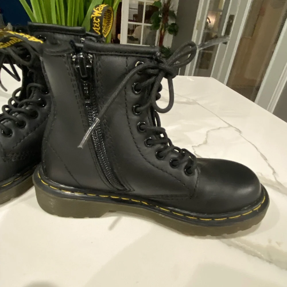 Dr Martens kids Black Leather Boots